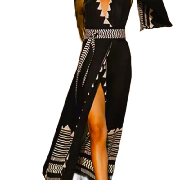 Black & Tan Aztec Print Kimono w/ Belt - Picture 1 of 15